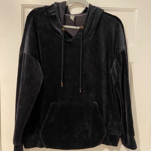 GreenTea Tops - Green Tea Black Velour Hoodie Sweatshirt – Ultra Plush with Kangaroo Pocket
